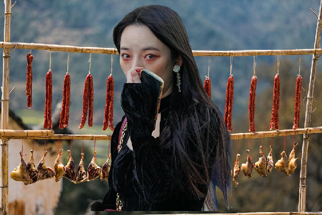 好一会儿，九舞妖脑子才回过意来，不由得张大嘴巴，半天都合不拢。